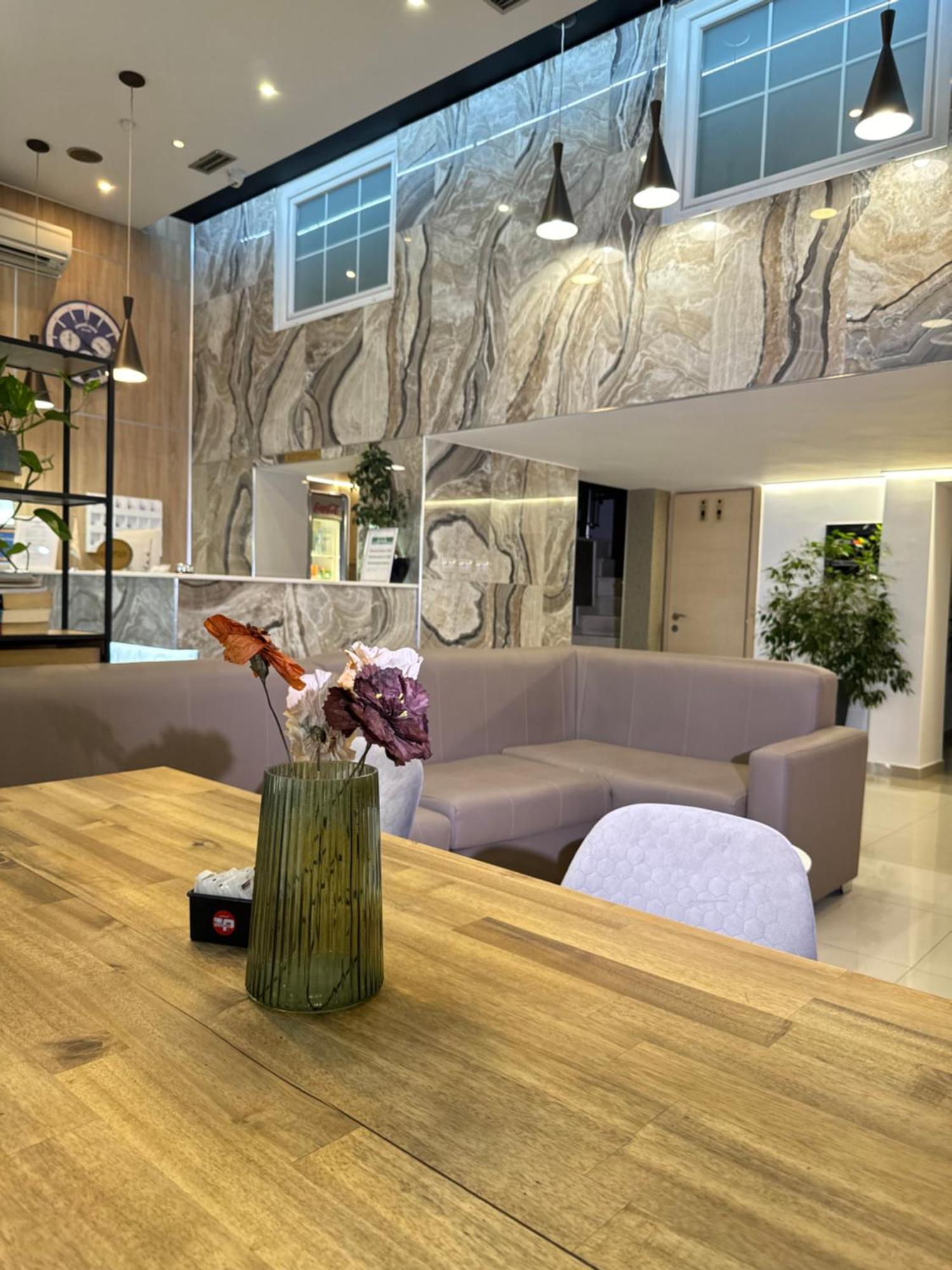 Park Hotel Tirana Yzberish Exterior photo